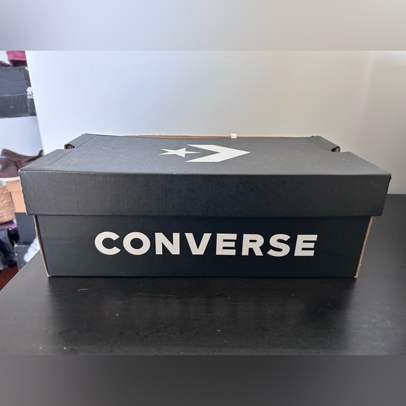 Converse Shoes - Picture 2 of 5
